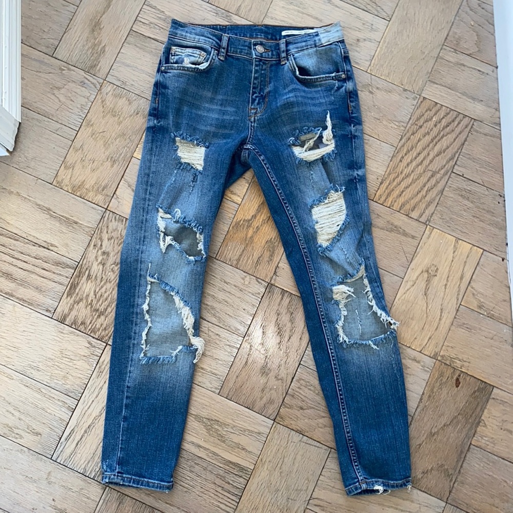 ZARA Med. Rise, Relaxed Fit Ripped Jeans. 2